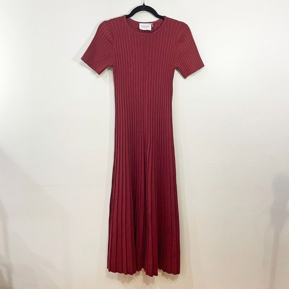 Tuckernuck Ribbed Midi Dress in Burgundy - Picture 2 of 6